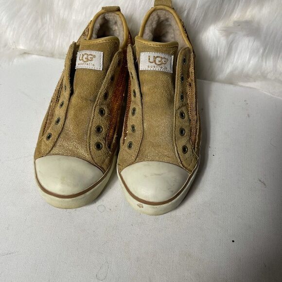 UGG gold sequins & tan leather suede sneakers with sheep skin fur lining… - Picture 2 of 9